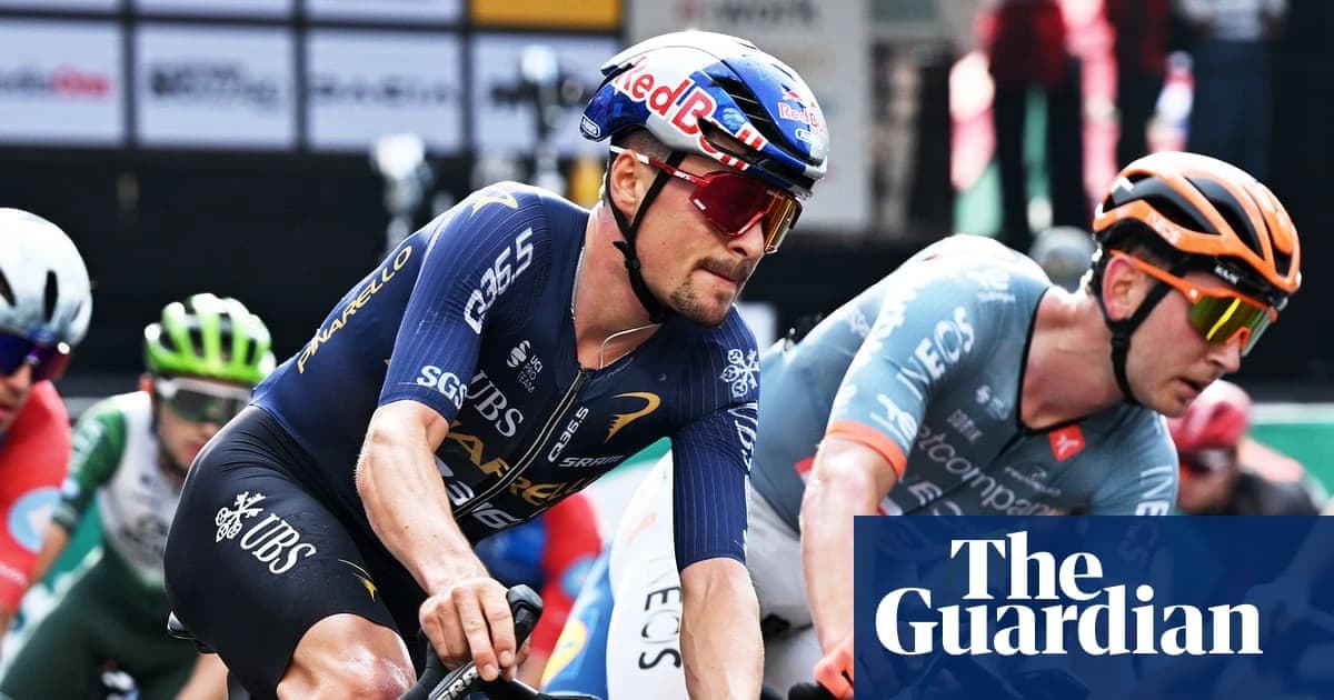 Pidcock ‘mad’ after two teammates collide with police motorcyclist in Italy