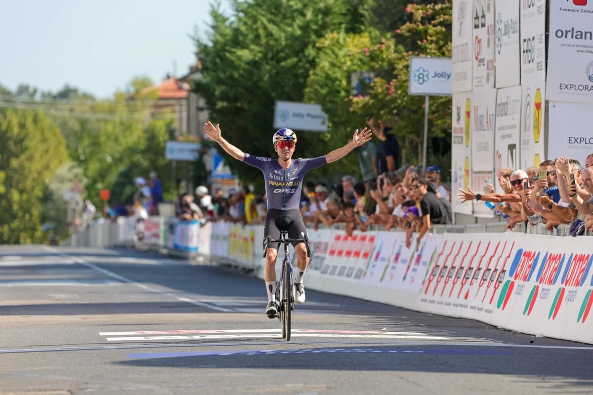 Pidcock wins Larciano on road racing return
