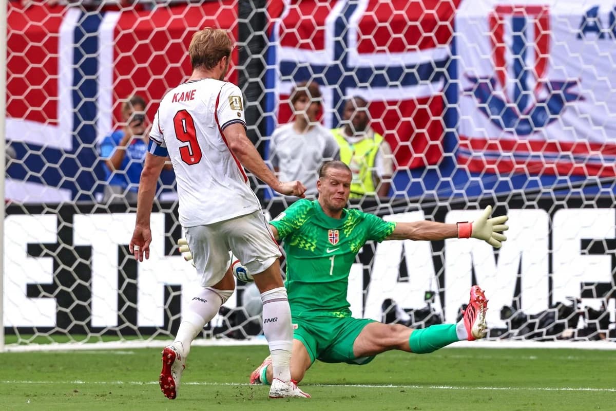 Portarul care a impresionat la Campionatul Mondial a semnat în Bundesliga și va juca în Champions Le