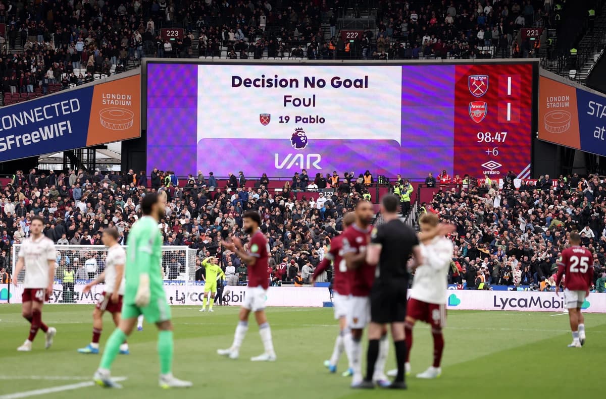 Premier League to offer enhanced referee and VAR communications this season