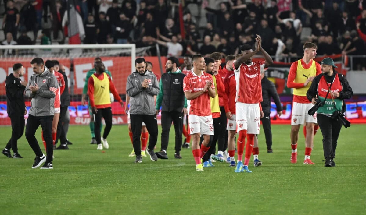 Primul jucător care pleacă de la Dinamo, mesaj de “adio” emoționant pentru club: “A fost o onoare”