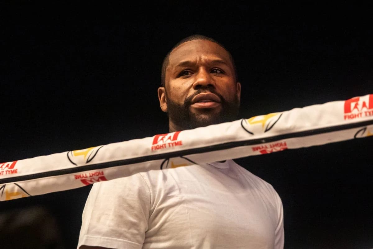 Probleme uriașe pentru Floyd Mayweather! Din cauza datoriilor, Fiscul îl amenință cu revocarea pașap