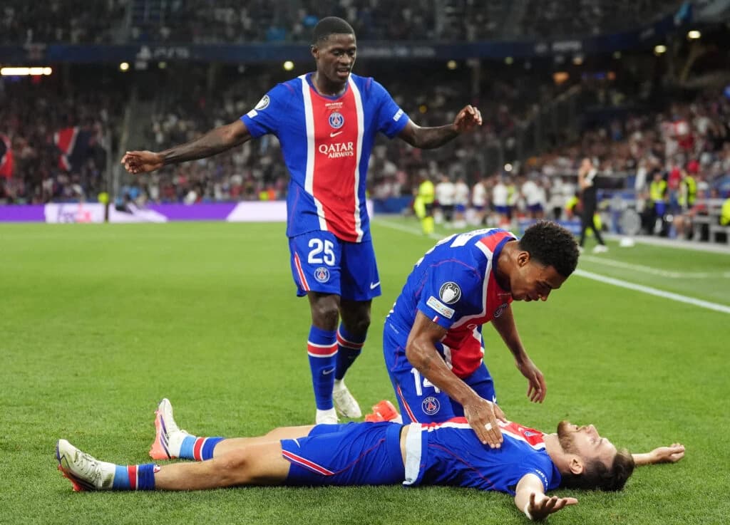 PSG a învins Barcelona cu 4-2 într-un meci spectaculos din Liga Campionilor. Doué și Vitinha au făcu