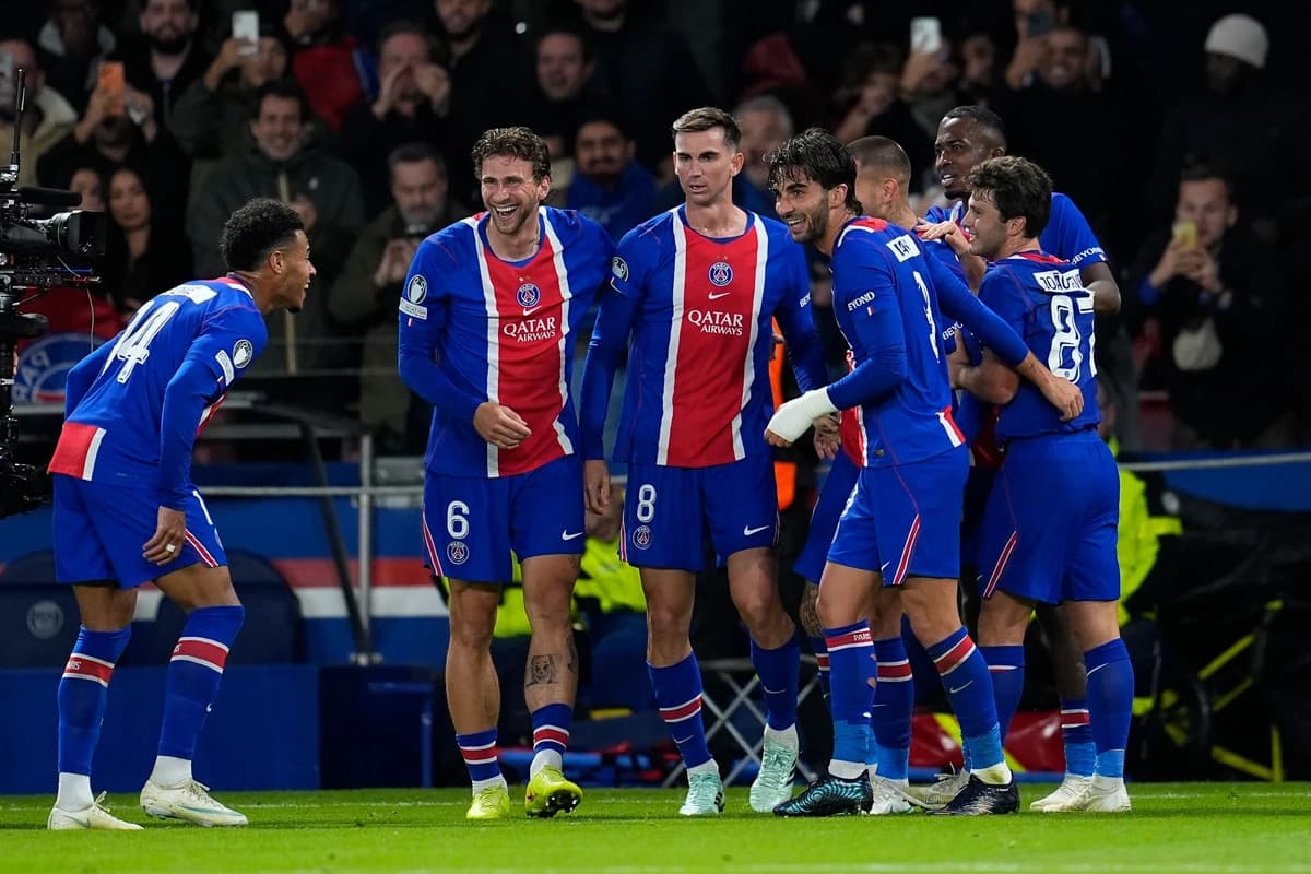 PSG - Barcelona 4-2. Show total pe Parc des Princes: Luis Enrique l-a învins pe Hansi Flick