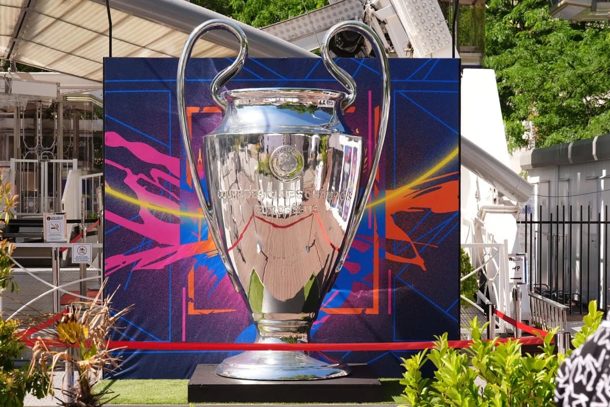 PSG v Arsenal LIVE: Champions League final build-up as Arteta faces huge fitness call and opponents