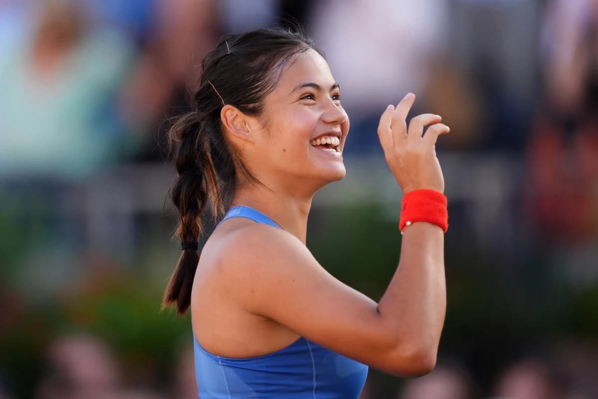Queen’s final LIVE: Emma Raducanu plays Donna Vekic aiming for first title since US Open