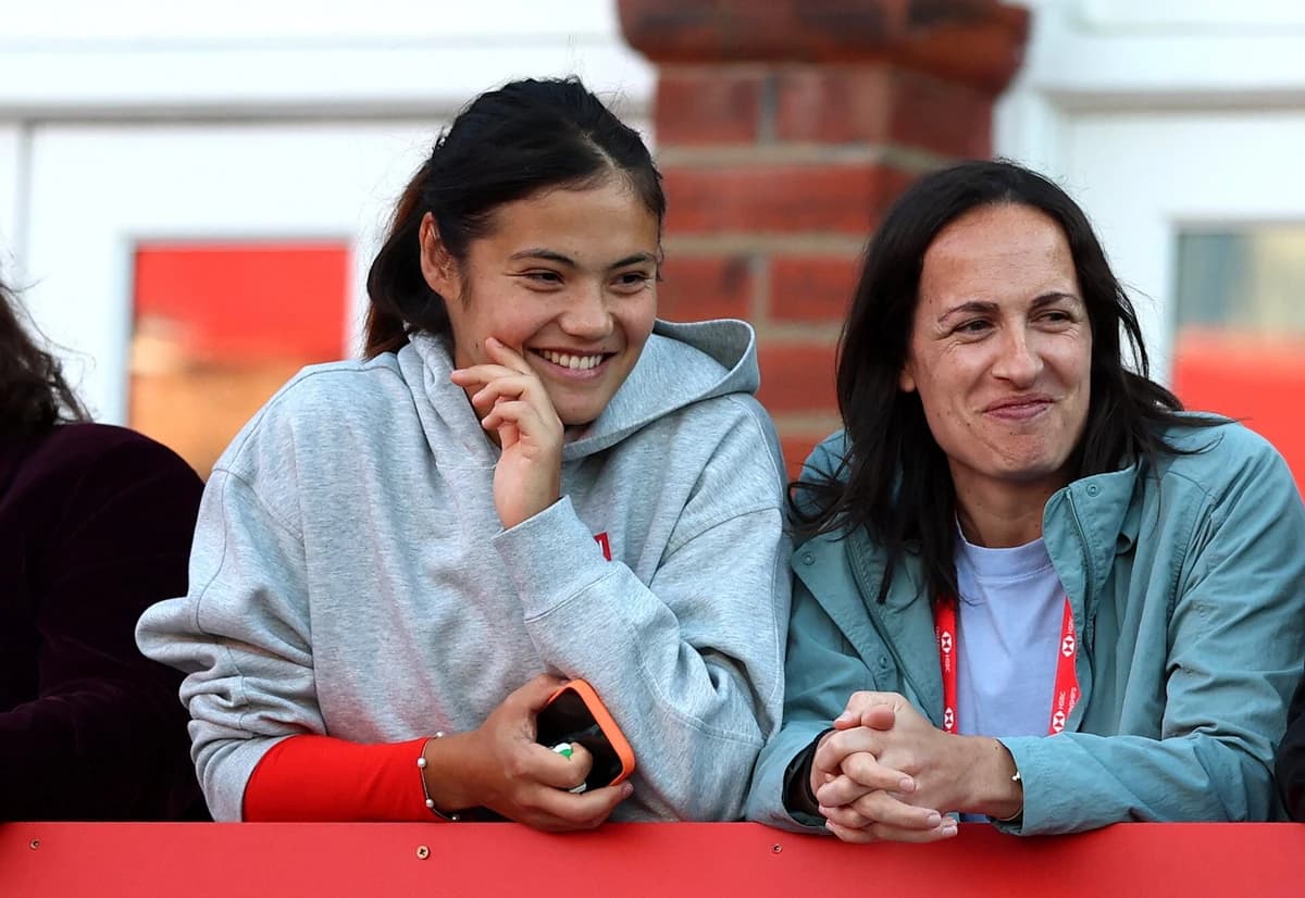 Queen's tournament directors make decision that could cost Emma Raducanu a chance to win the title