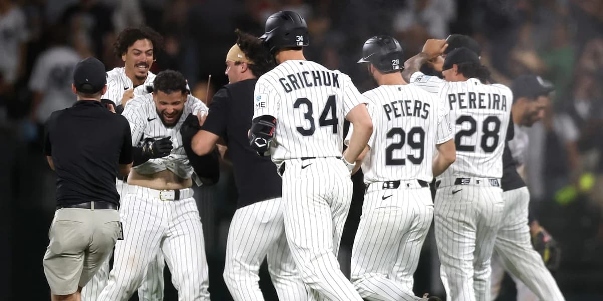 Quero caps wild White Sox comeback with 12th-inning walk-off