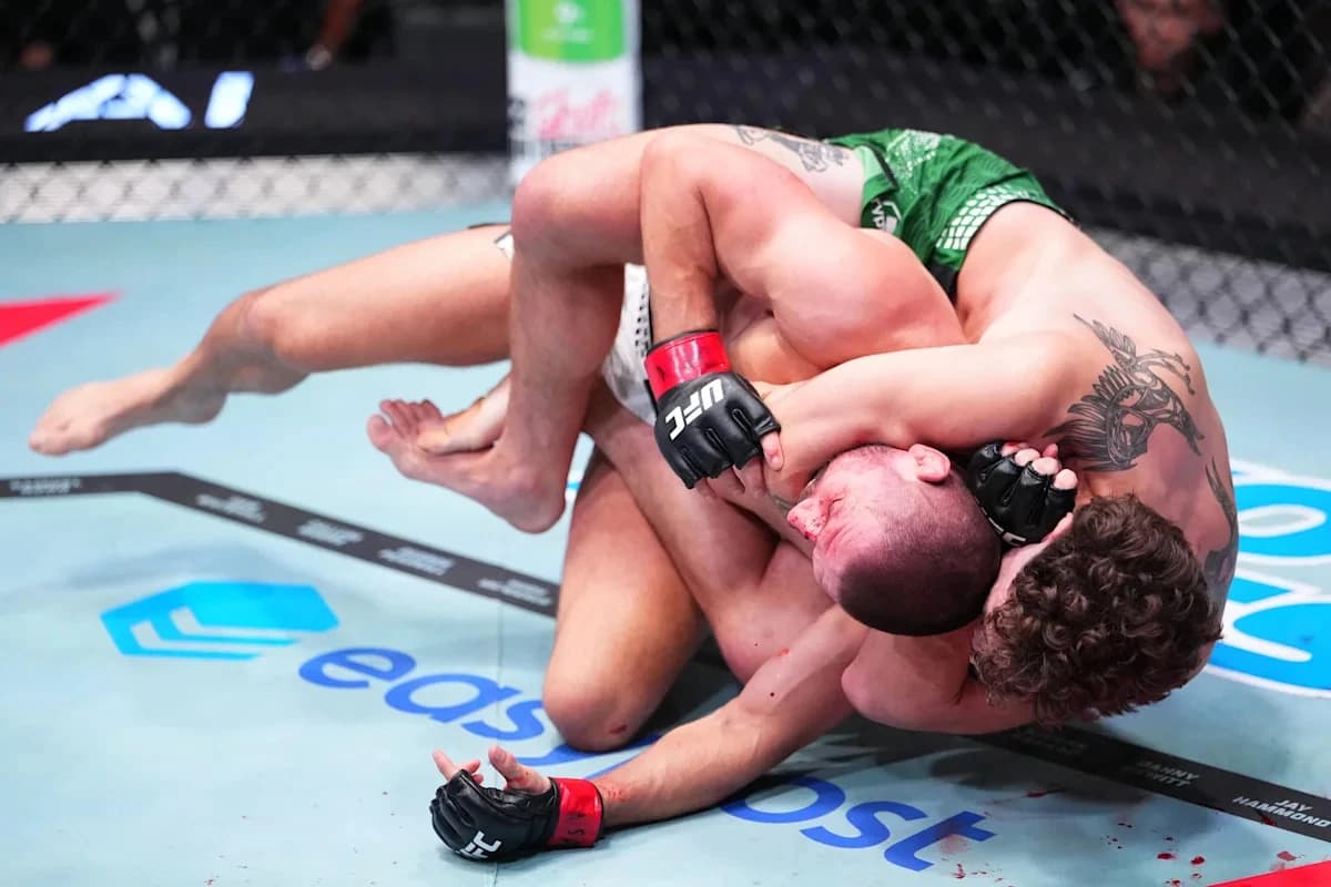 Quillan Salkilld snatches rear-naked choke to finish Mateusz Gamrot in first round in UFC Vegas 120