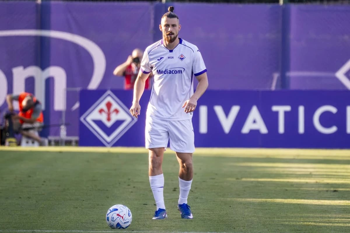 Radu Drăgușin, criticat de italieni după debutul la Fiorentina: „A fost pe teren doar pentru asta”