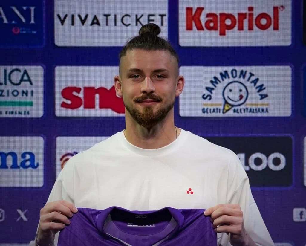 Radu Drăgușin, la prezentarea oficială de la Fiorentina: Vreau să obțin rezultate importante