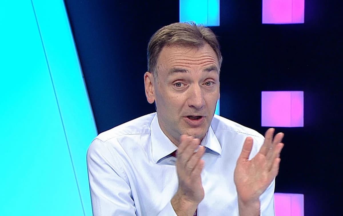 Radu Naum l-a auzit la interviu și n-a mai răbdat: ”Noi, proștii, stăm și transmitem. Meciuri false!