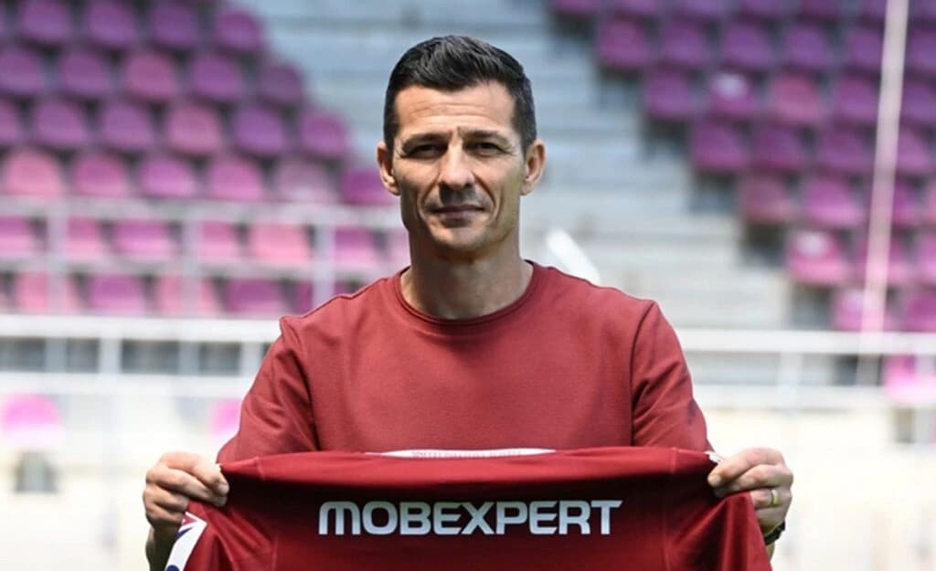 Rapid a anunțat despărțirea de Costel Gâlcă