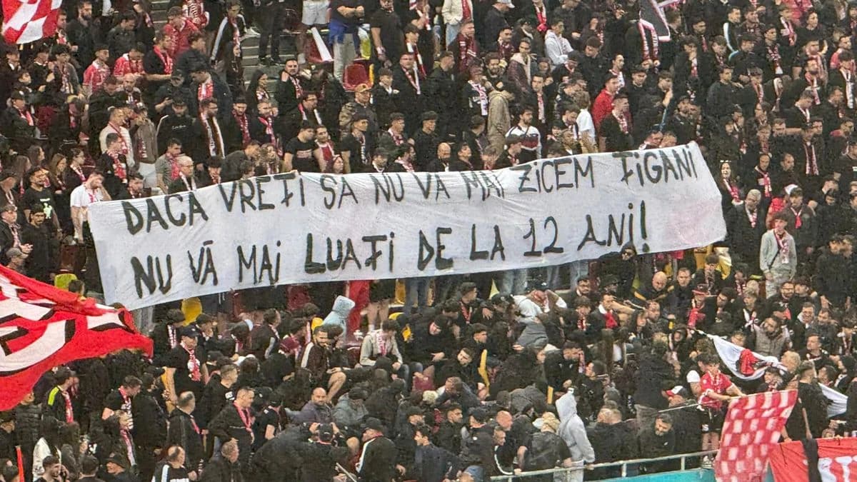 Raport stufos pe masa Comisiei de Disciplină! Ce riscă Dinamo după derapajele rasiste de la meciul c