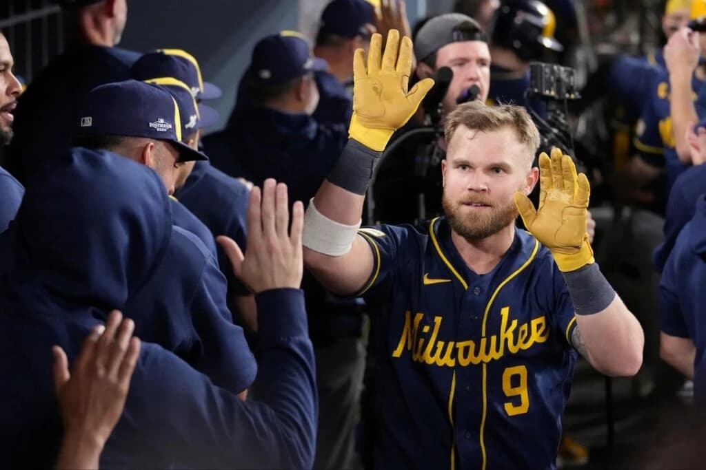 Rare power barrage leaves Brewers eyeing NLCS sweep of Dodgers