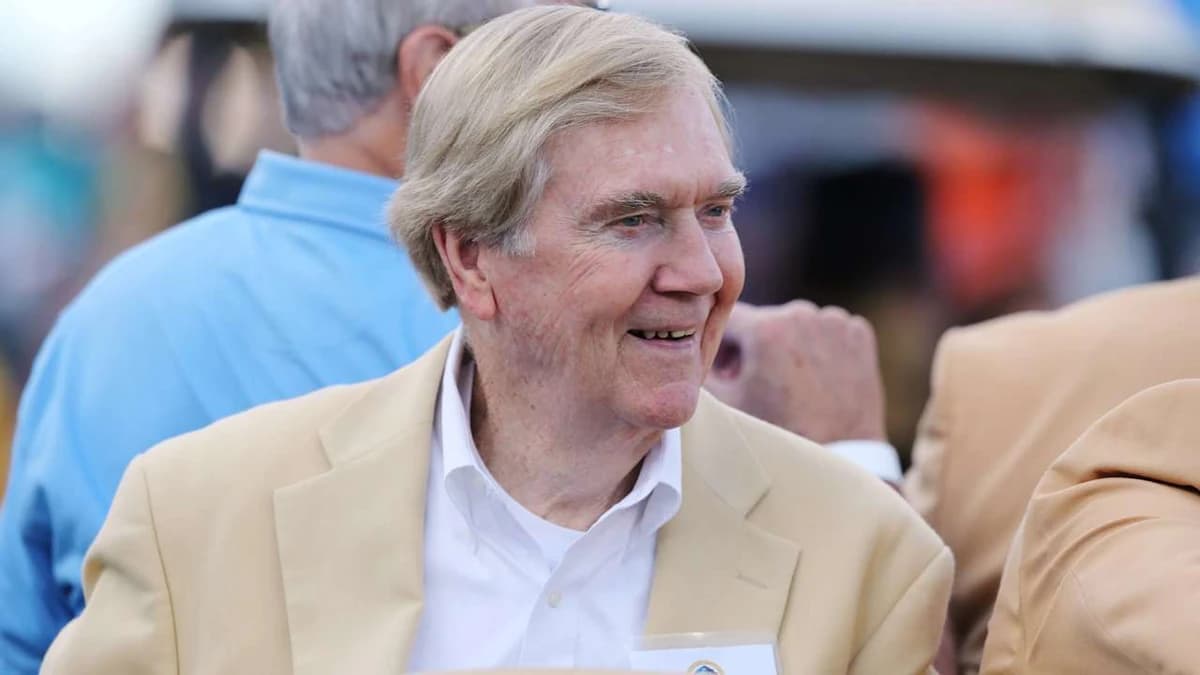 Raymond Berry dies at 93: Hall of Famer won 2 titles with Colts, including 'Greatest Game Ever Playe