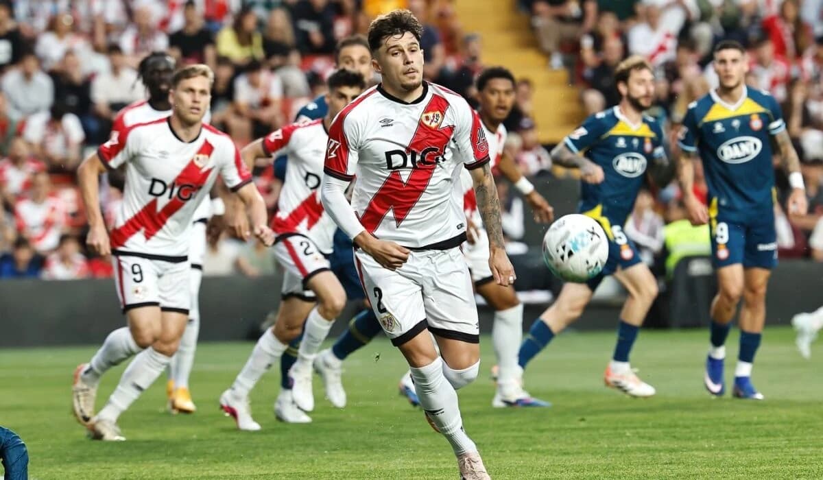 Rayo i-a găsit înlocuitor lui Andrei Raţiu, care e dorit de Liverpool! Ce jucător de la Mondial vrea