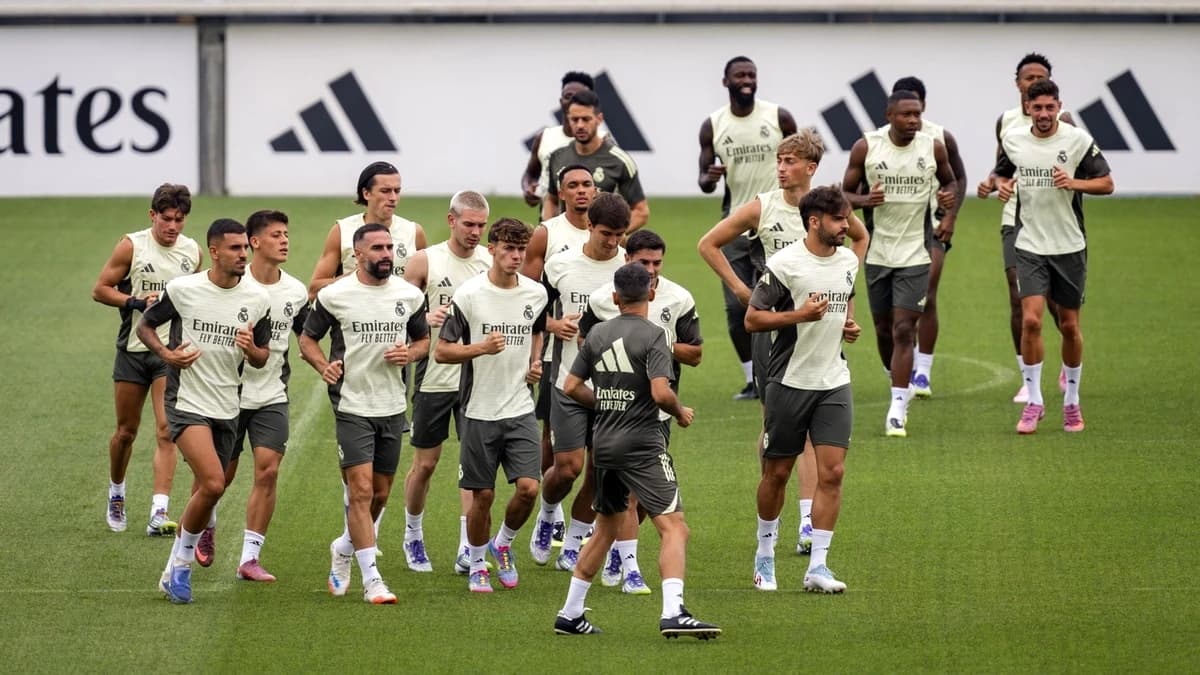 Război total în vestiarul lui Real Madrid! Un fotbalist a intrat în conflict cu antrenorul Arbeloa ș