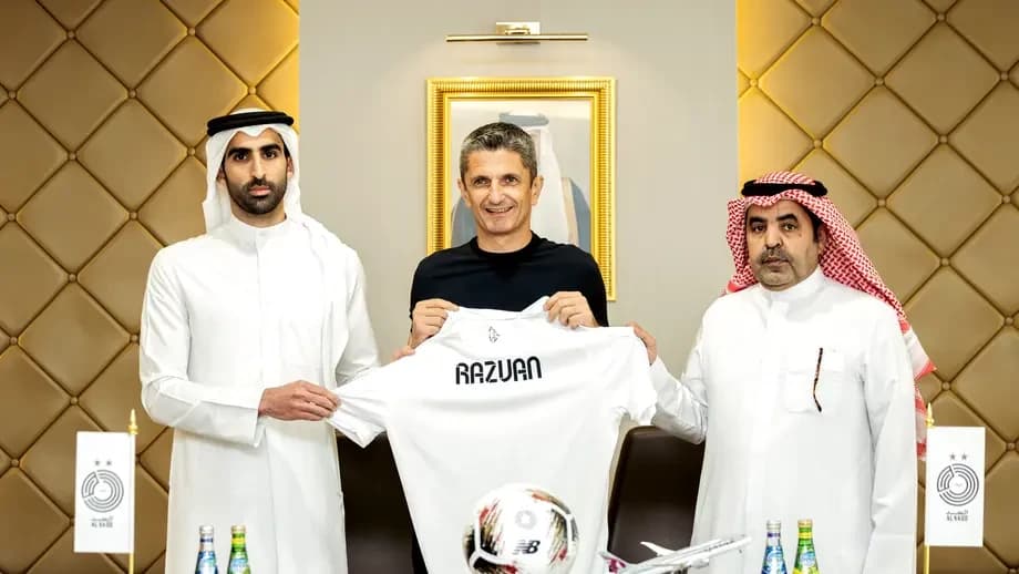 Răzvan Lucescu a fost prezentat oficial de Al-Sadd! A semnat pe un salariu de 3.500.000 de dolari pe