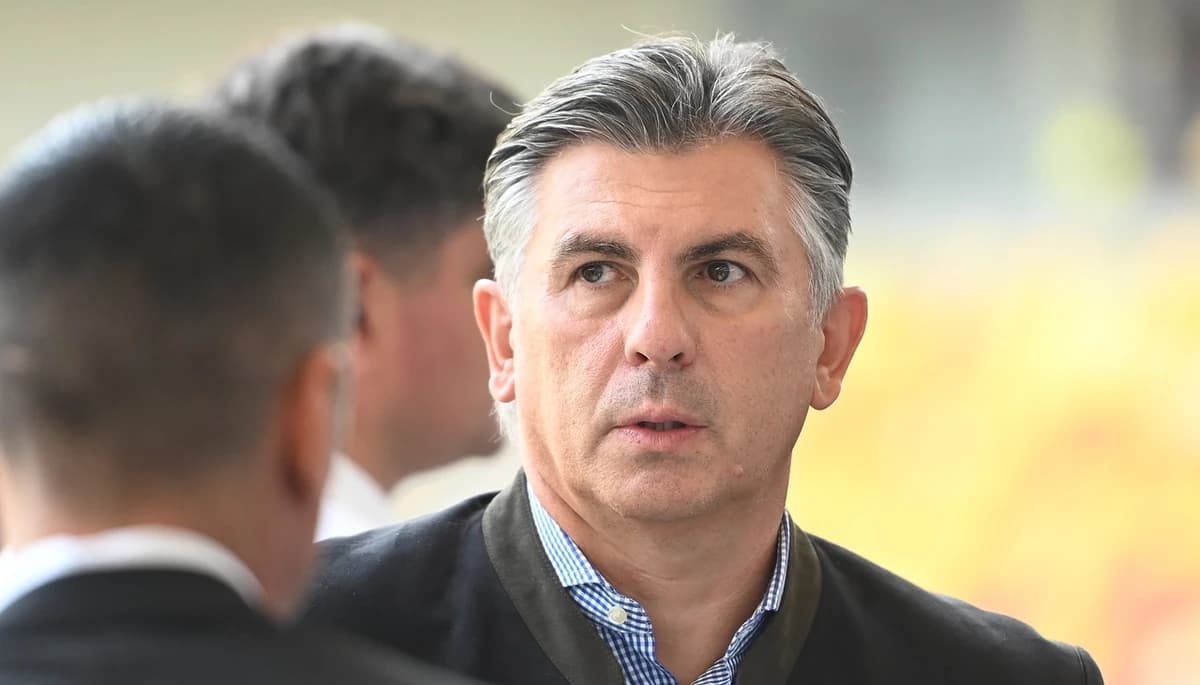 Reacția lui Ionuț Lupescu despre noua siglă a lui Dinamo pregătită de Andrei Nicolescu: „Bine că n-a