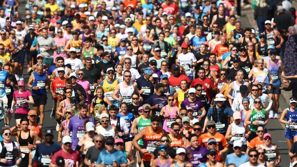 Record 1.3m apply for 2027 London Marathon ballot