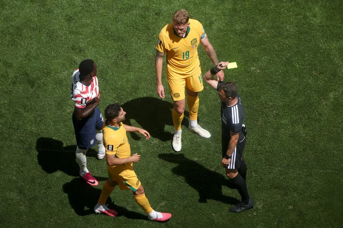 Record de cartonașe la Cupa Mondială 2026! Felix Zwayer nu a avut milă deloc la SUA - Australia 2-0