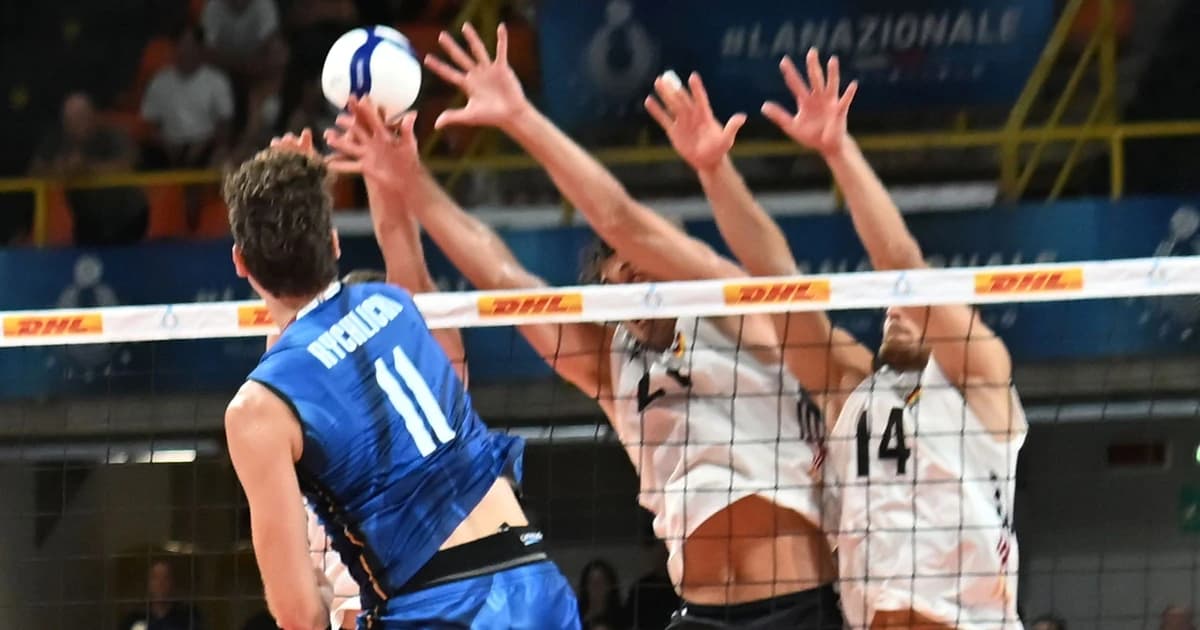 Record mondial la un meci de volei! Primul set din Italia - Germania a durat... 89 de minute