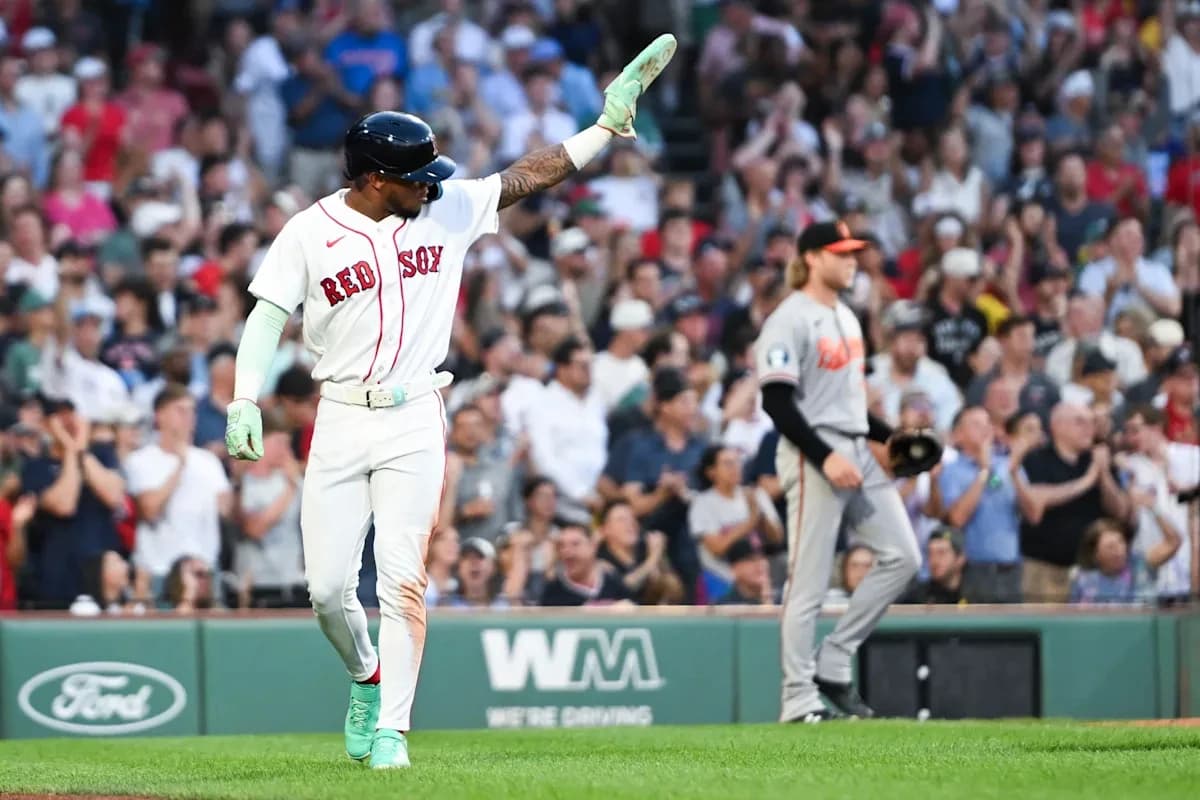 Red Sox tie all-time franchise record with 15th consecutive win