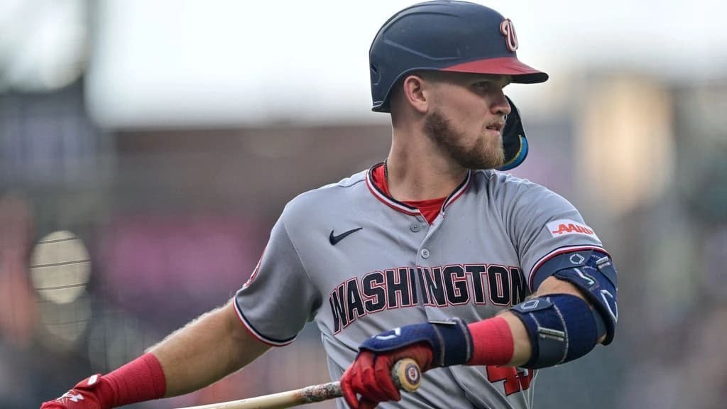 Red Sox trade lefty Early to Nats for INF Mead