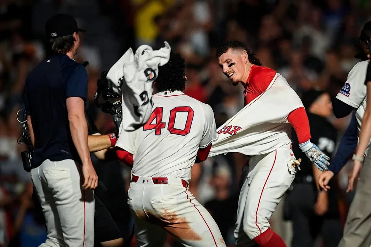 Red Sox Walk Off Yankees In Ten Innings To Clinch Series Sweep