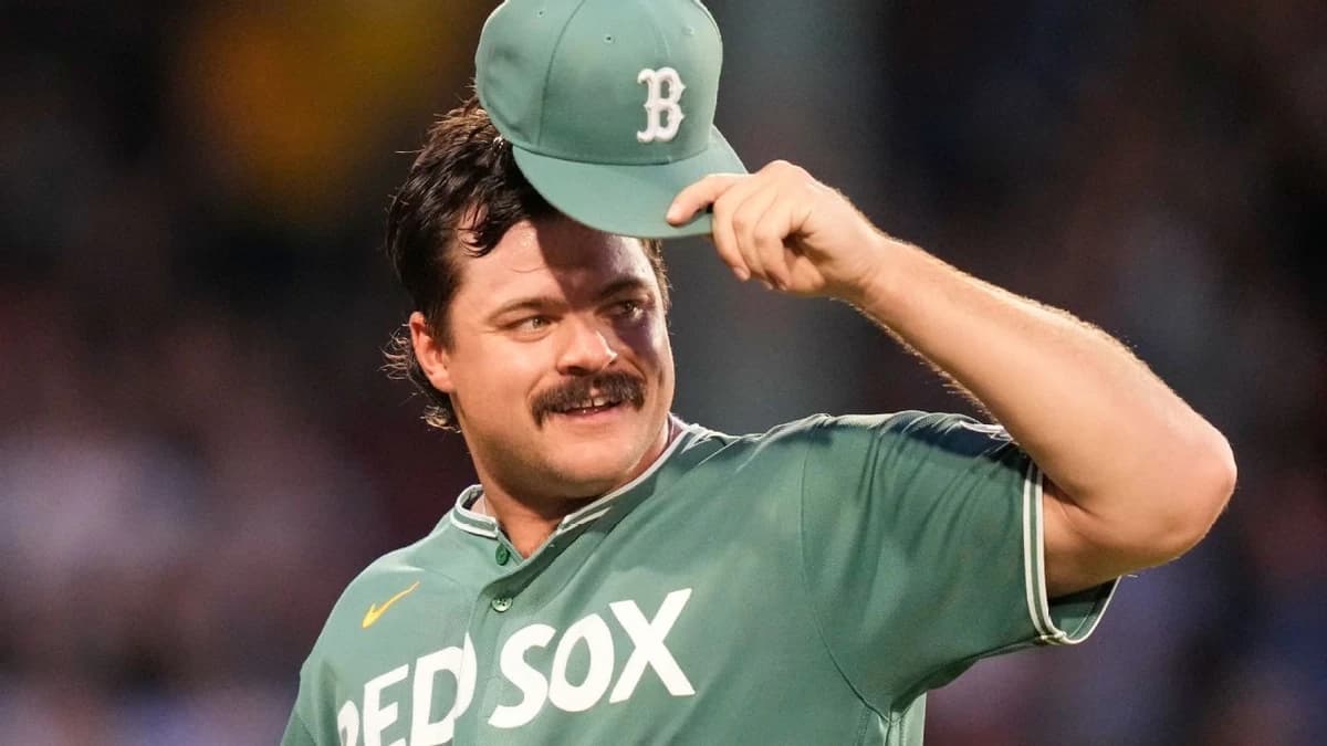 Red Sox's Tolle fans career-high 14 in rout vs. A's