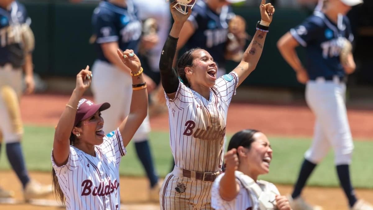 Redlands wins 2026 NCAA DIII softball championship