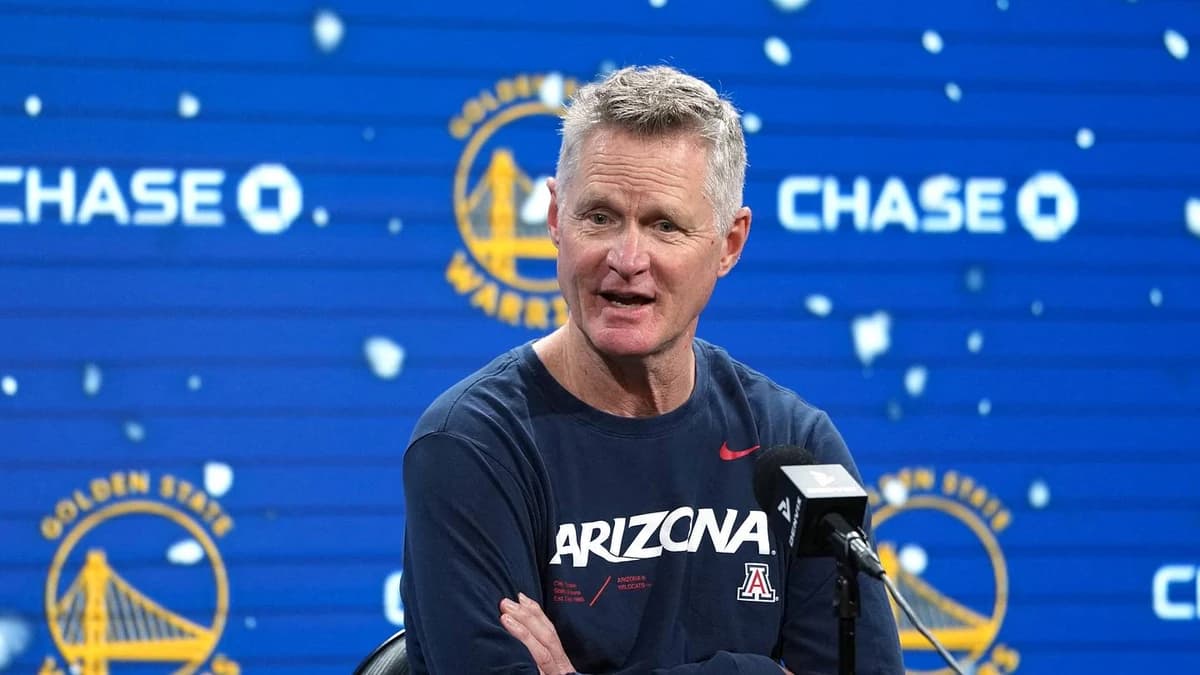 Report: Top Free-Agent Power Forward in Contact with Warriors