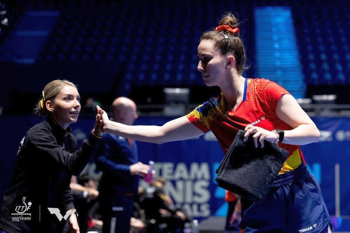 Reprezentativa României înfruntă Franța pentru o medalie la Campionatul Mondial pe echipe de tenis d
