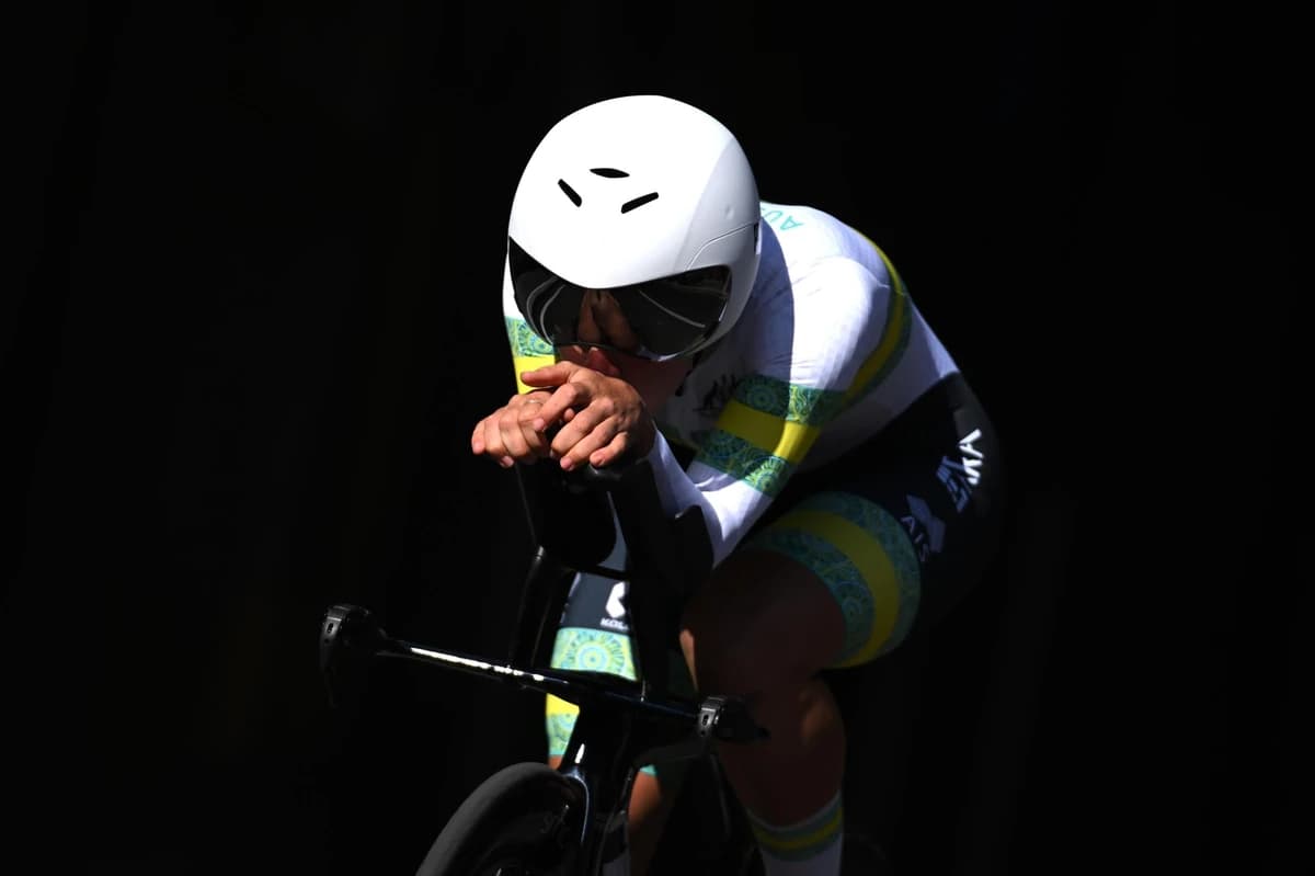 Road World Championships: Felicity Wilson-Haffenden back in rainbows with fantastically strong women