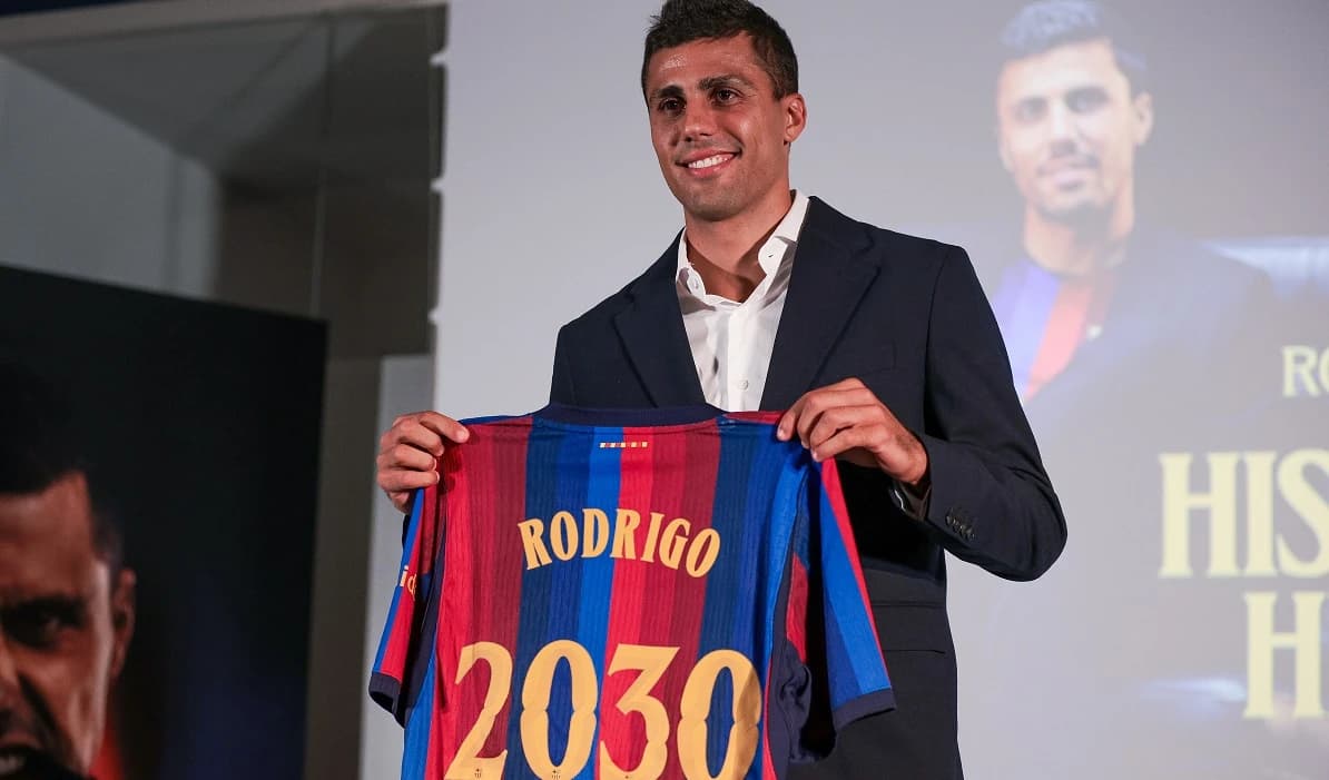 Rodri, „săgeţi” către Real Madrid. Motivul pentru care a ales să se transfere la Barcelona: „Prima o