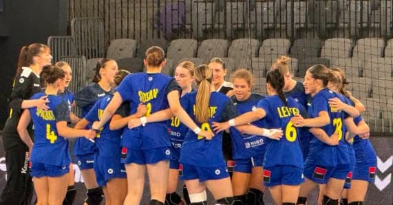 România a învins Suedia, scor 30-24, la Mondialul U 18 organizat în România