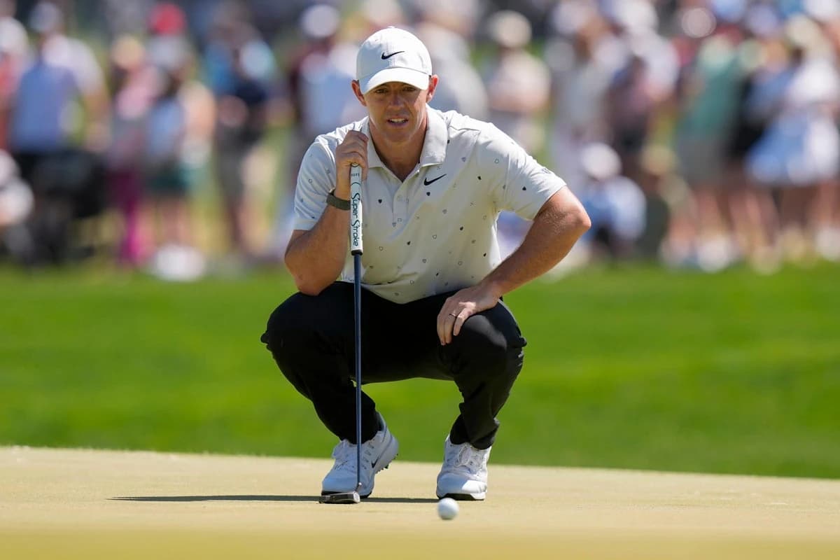 Rory McIlroy races up standings to sit one behind leaders at US PGA Championship