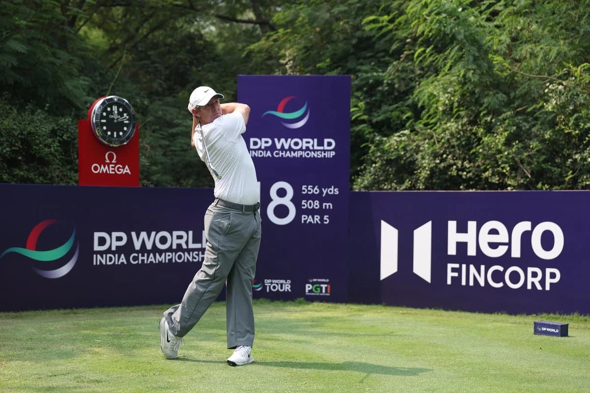 Rory McIlroy sets tongues wagging with new look ahead of Race to Dubai finale