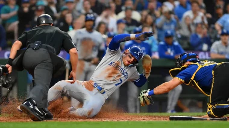 Royals' Bobby Witt Jr. becomes first MLB player to reach 3.0 WAR, delivers game-tying hit in defeat