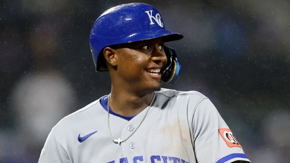 Royals' Tolbert (12 ABs, 12 hits) ties MLB record