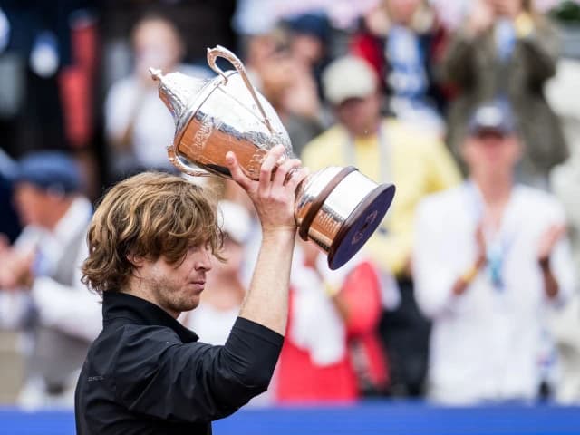 Rusul Andrey Rublev a câștigat turneul ATP 250 de la Bastad, după ce l-a învins pe fostul campion