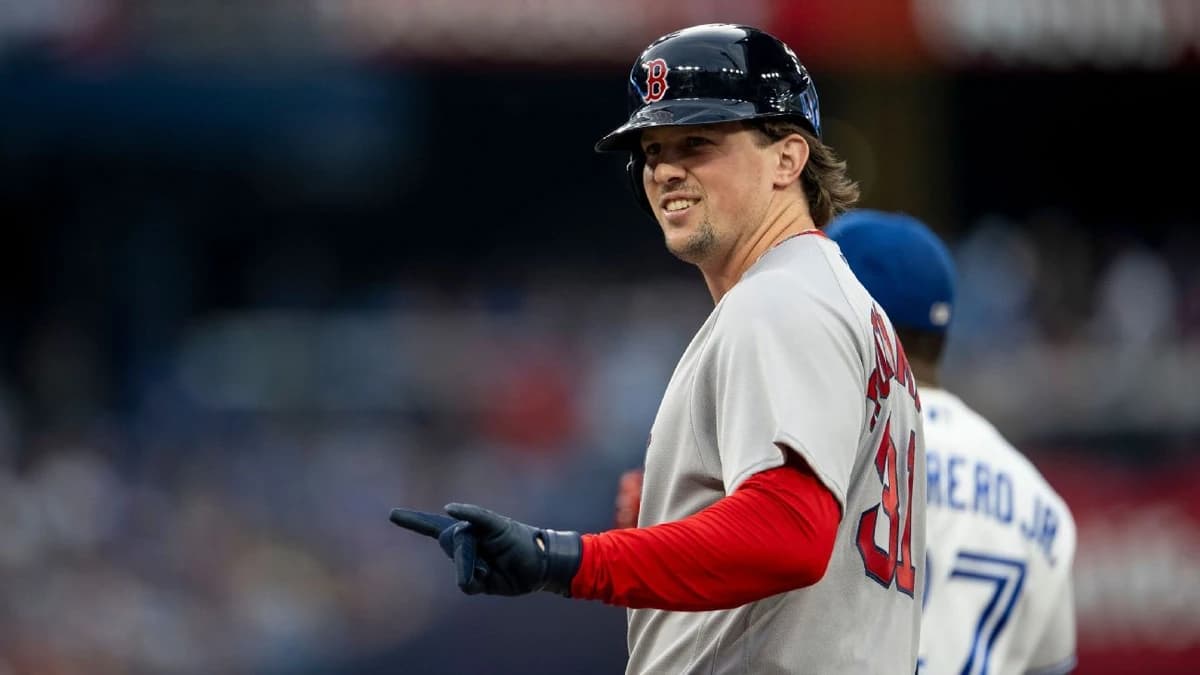 Rutschman activated, making debut for Red Sox