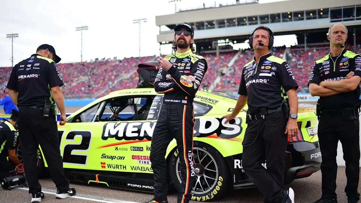 Ryan Blaney wins pole at Phoenix Raceway while NASCAR postseason leader Kyle Larson to start 22nd