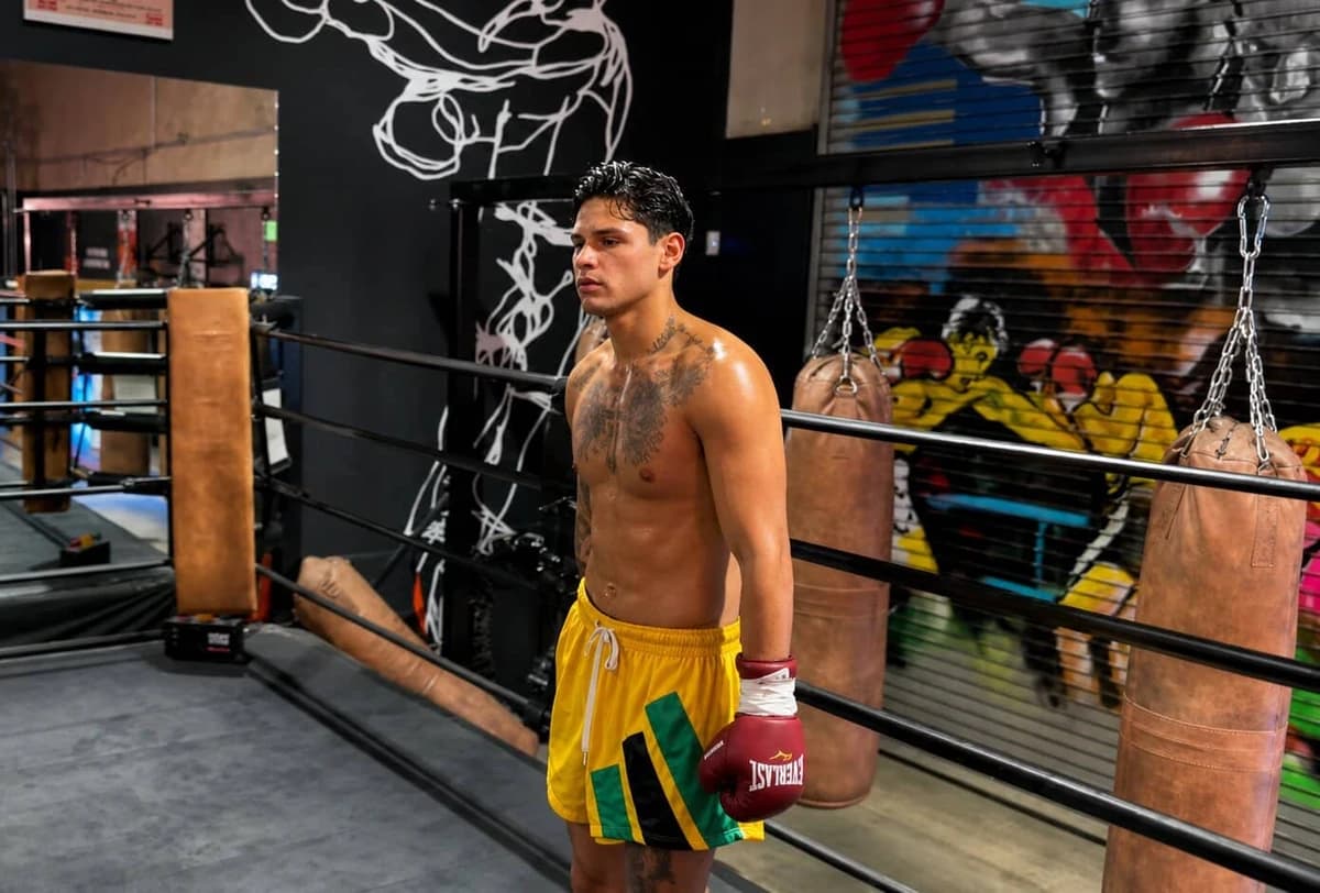 Ryan Garcia Gives Himself Five Rounds To Stop Benn
