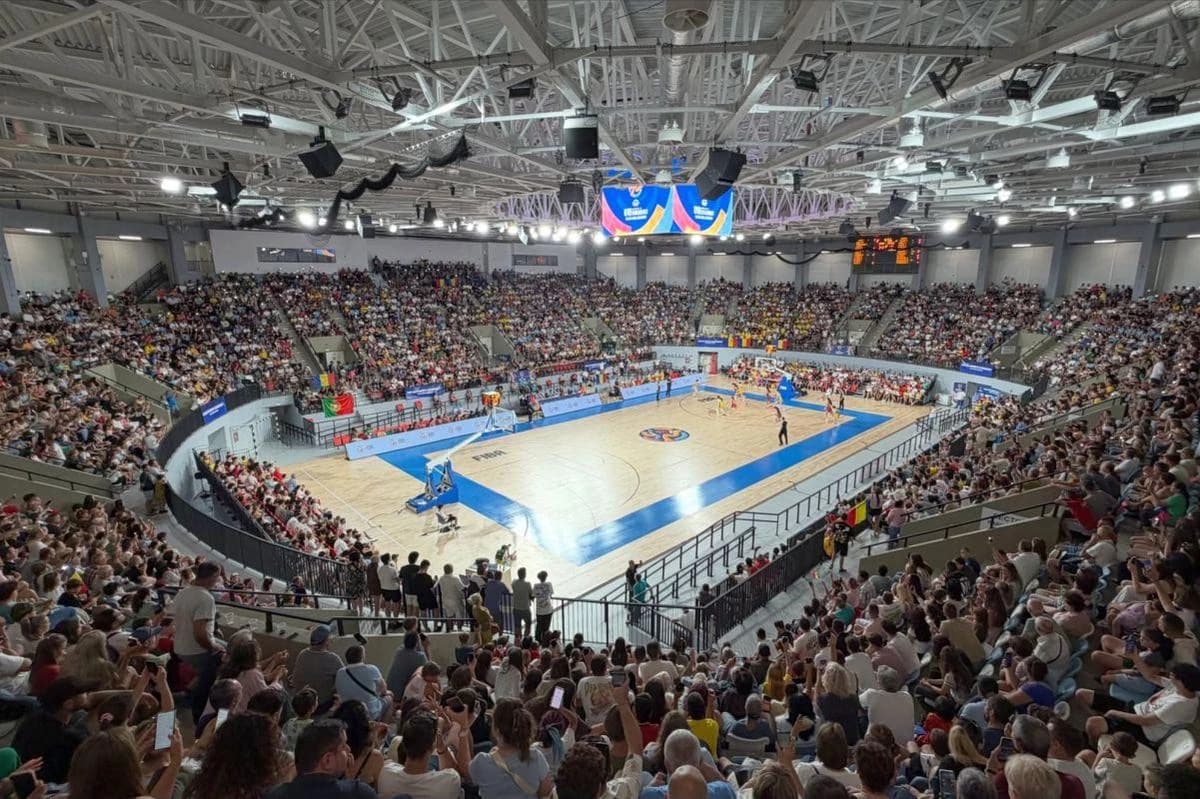 S-a întâmplat azi în România! O sală nouă și 4.670 spectatori la un meci de baschet feminin U18: „Am