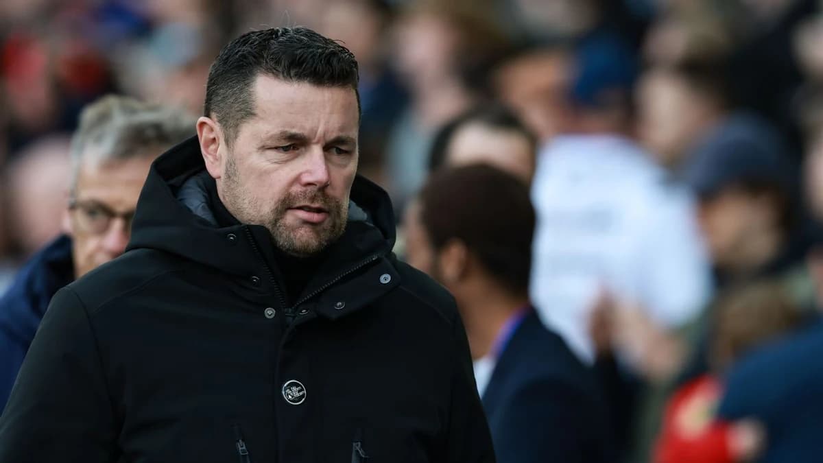 Sage: 'No noise inside' at Palace