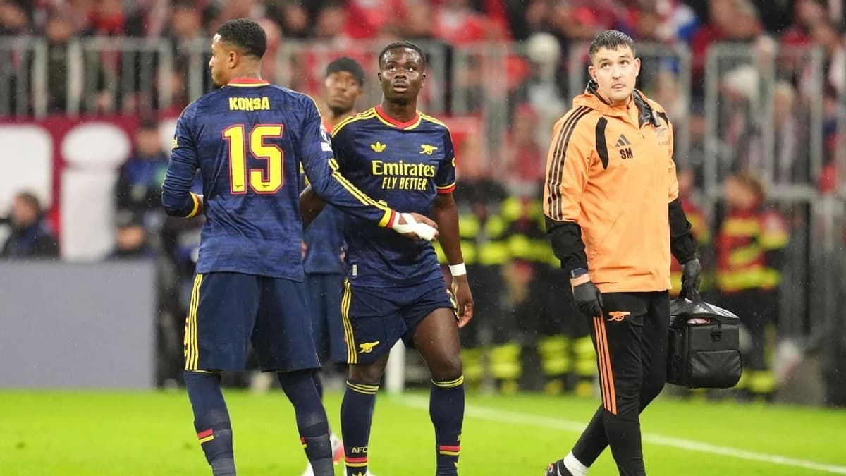 Saka limps off in 10th minute of Arsenal match at Bayern