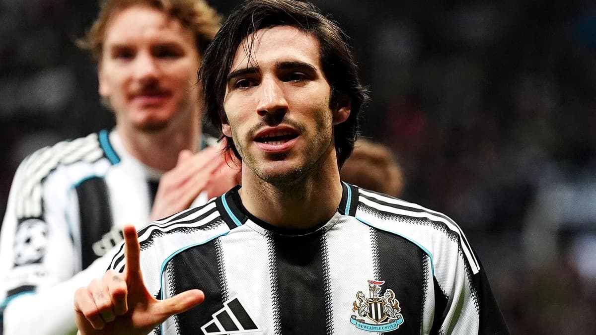 Sandro Tonali transfer news: Tottenham's £80m bid rejected by Newcastle for Italy midfielder