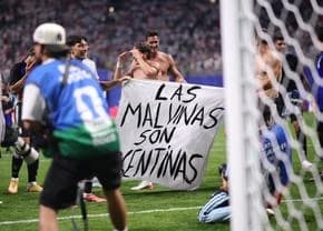 Scandal uriaș după Argentina - Anglia! Se cere excluderea jucătorilor Argentinei din finala Campiona